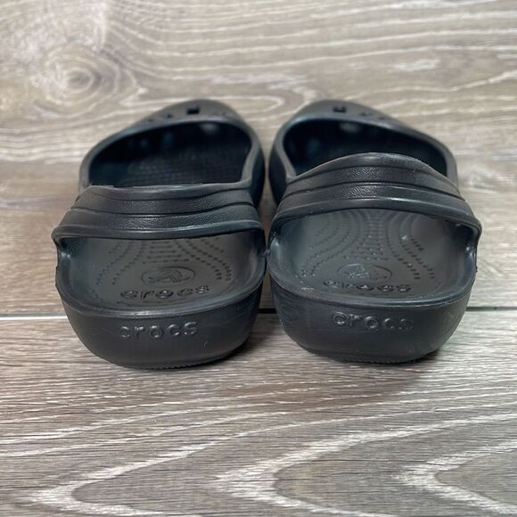 Crocs Thea Slingback Slip On Women’s Size 9 Black Rubber Sandals - Picture 4 of 11